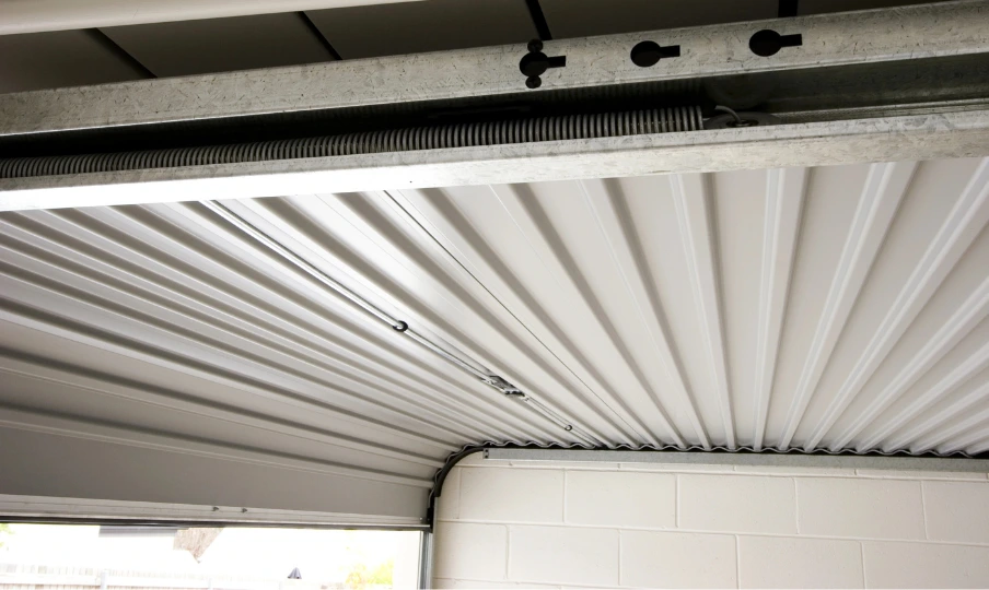 DOMINATOR FLEX-A-DOOR